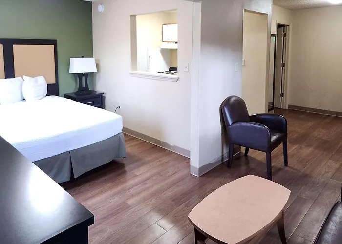 Hotel Suburban East